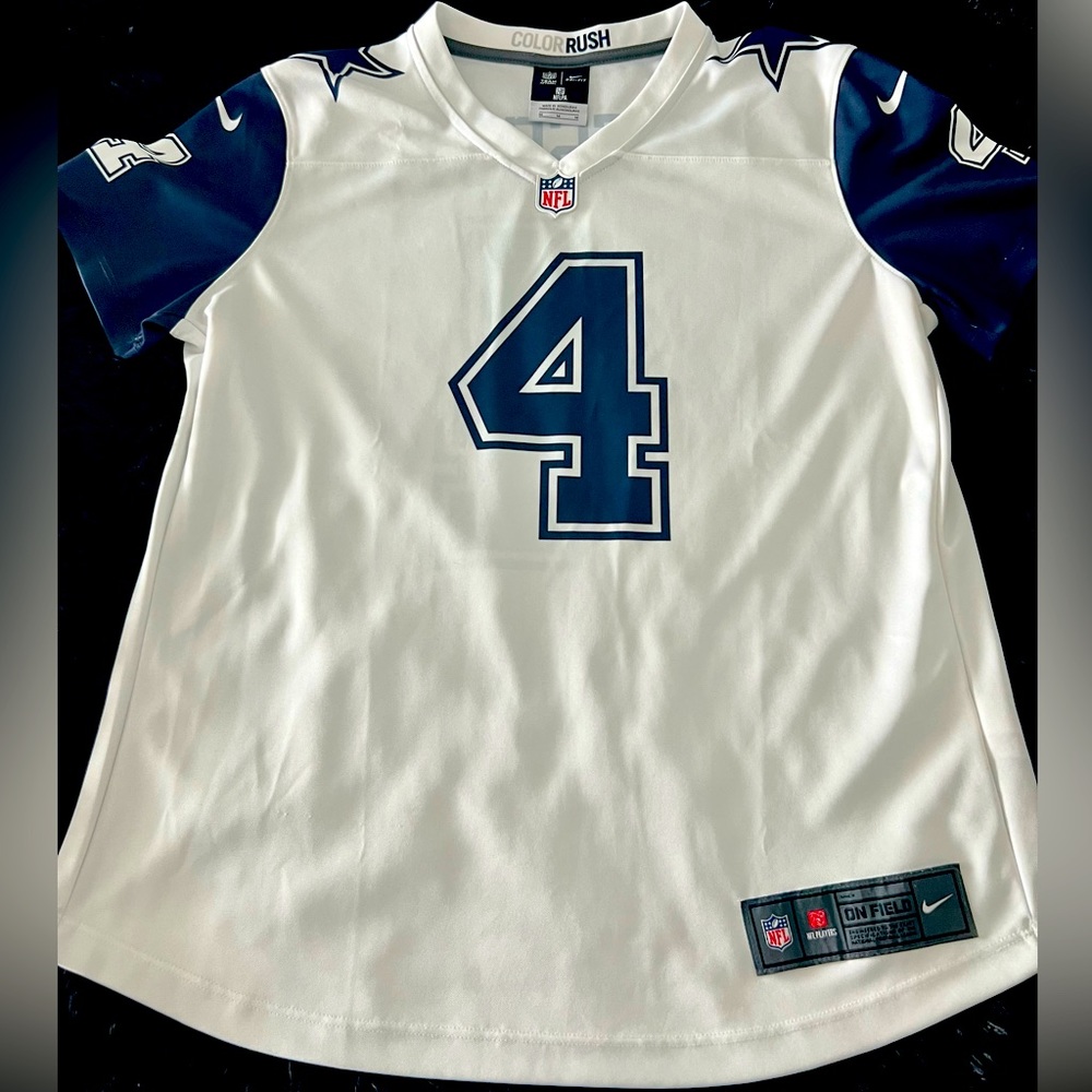 Like-new Women’s Dallas Cowboys Dak Prescott Jersey